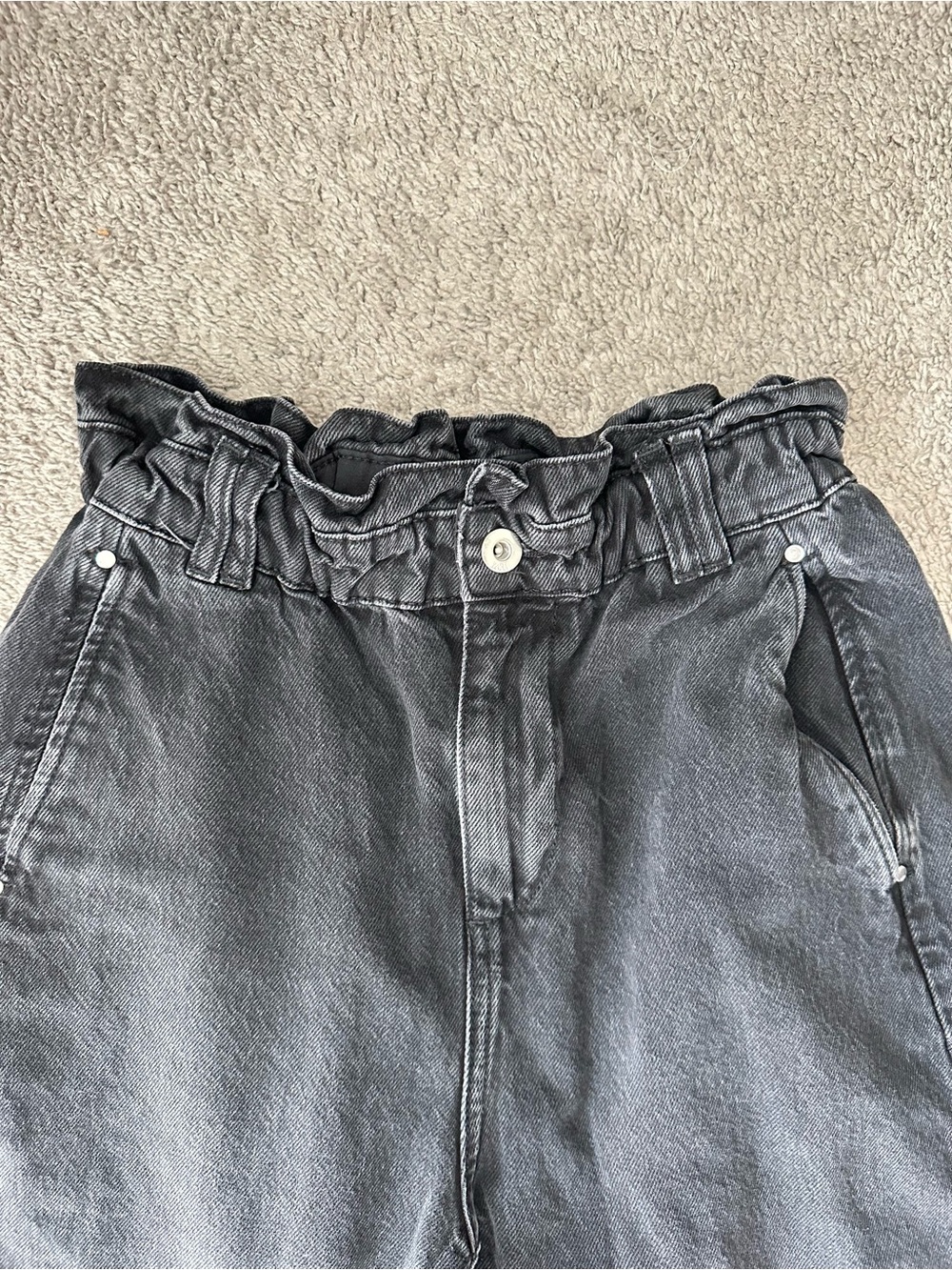Zara High-Waist Paperbag Black Barrel Denim Jeans - Size 4 - Picture 3 of 7